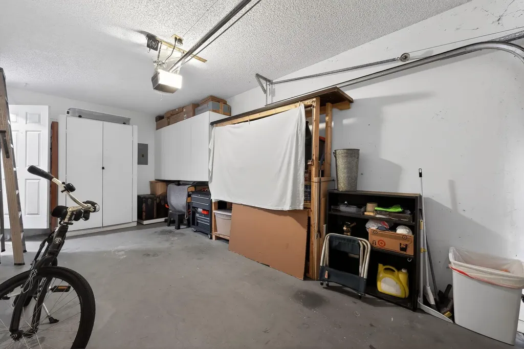 4 Vía De Casas Sur Boynton Beach FL 33426