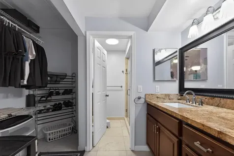 4 Vía De Casas Sur Boynton Beach FL 33426