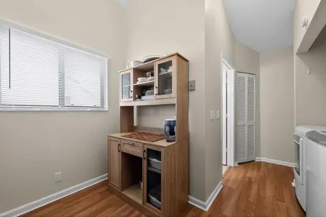 4 Vía De Casas Sur Boynton Beach FL 33426