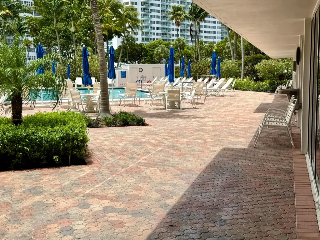 3300 NE 36th Street Fort Lauderdale FL 33308