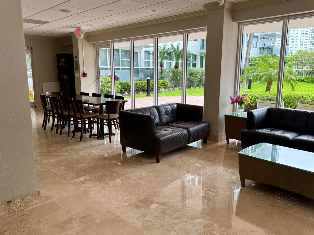 3300 NE 36th Street Fort Lauderdale FL 33308