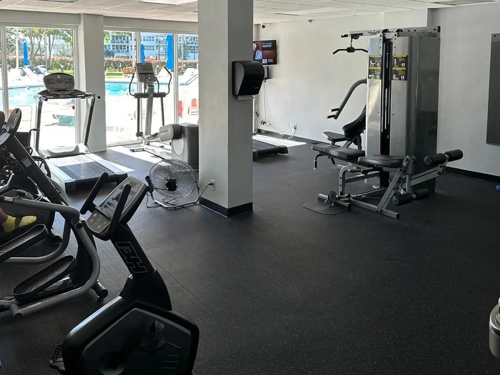 3300 NE 36th Street Fort Lauderdale FL 33308