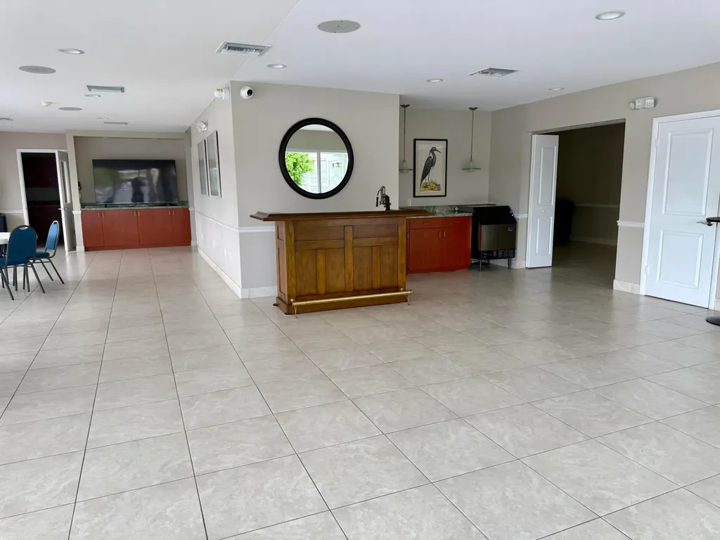 3300 NE 36th Street Fort Lauderdale FL 33308