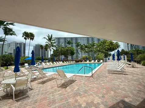3300 NE 36th Street Fort Lauderdale FL 33308