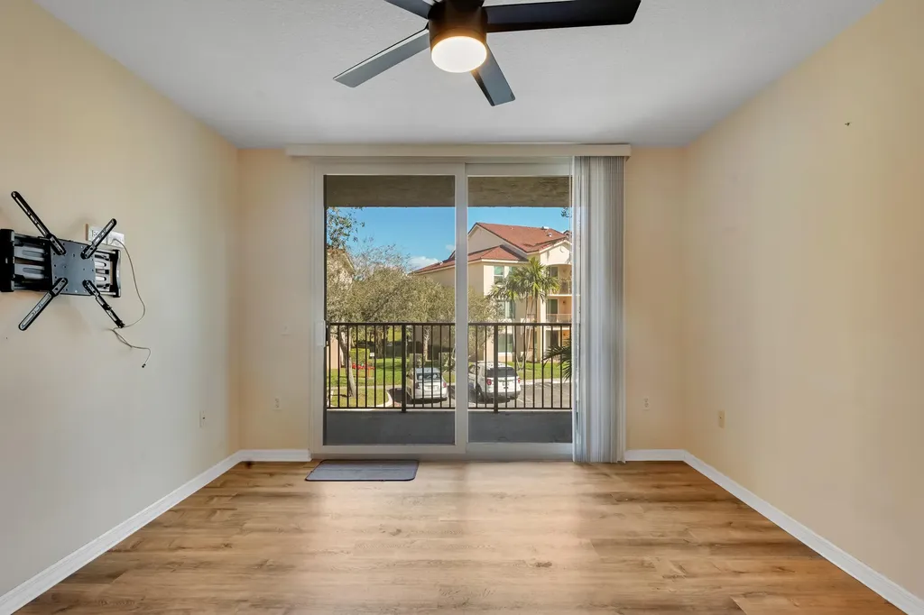1112 Villa Circle Boynton Beach FL 33435