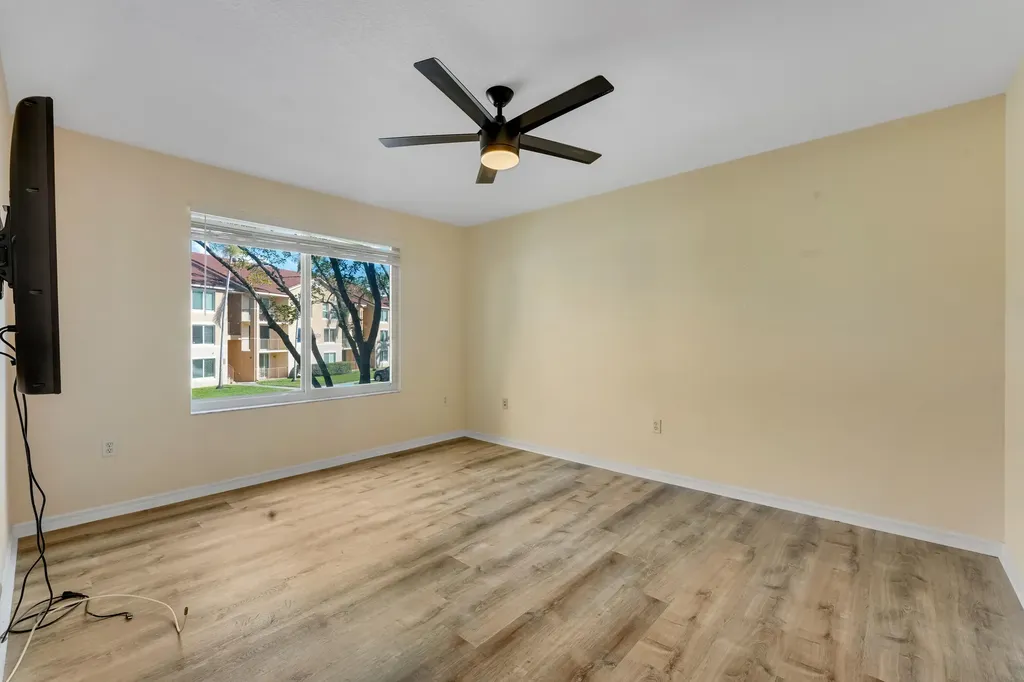 1112 Villa Circle Boynton Beach FL 33435