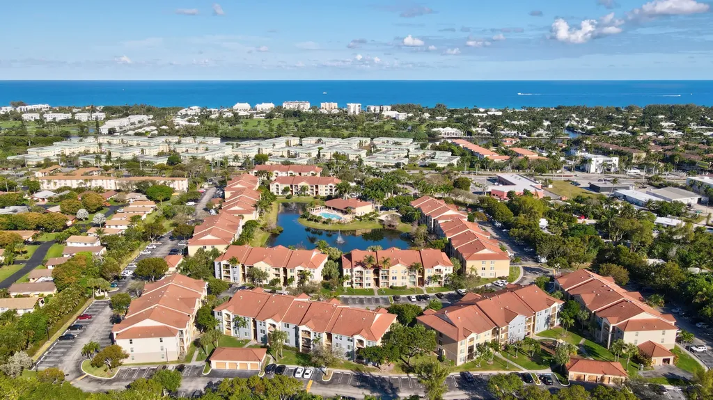 1112 Villa Circle Boynton Beach FL 33435