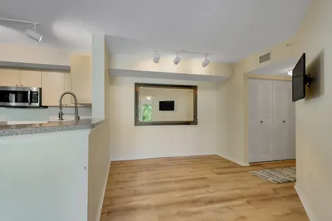 1112 Villa Circle Boynton Beach FL 33435