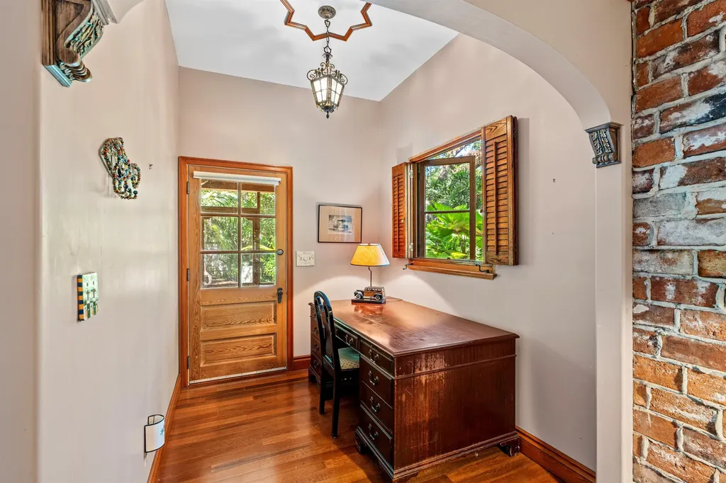 825 Alamanda Street Boca Raton FL 33486