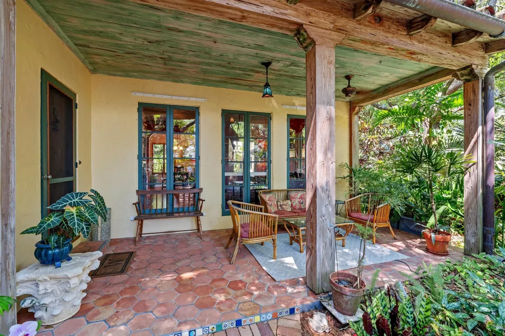 825 Alamanda Street Boca Raton FL 33486