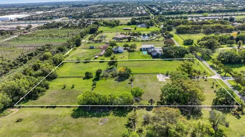 10245 La Reina Road Delray Beach FL 33446