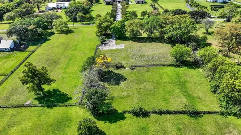 10245 La Reina Road Delray Beach FL 33446