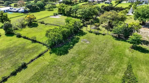 10245 La Reina Road Delray Beach FL 33446