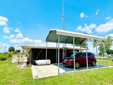 2657 River Road Moore Haven FL 33471