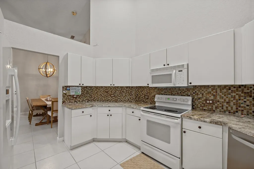 4657 Carlton Golf Drive Lake Worth FL 33449