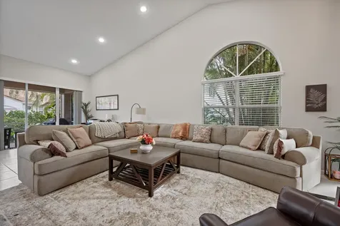 4657 Carlton Golf Drive Lake Worth FL 33449