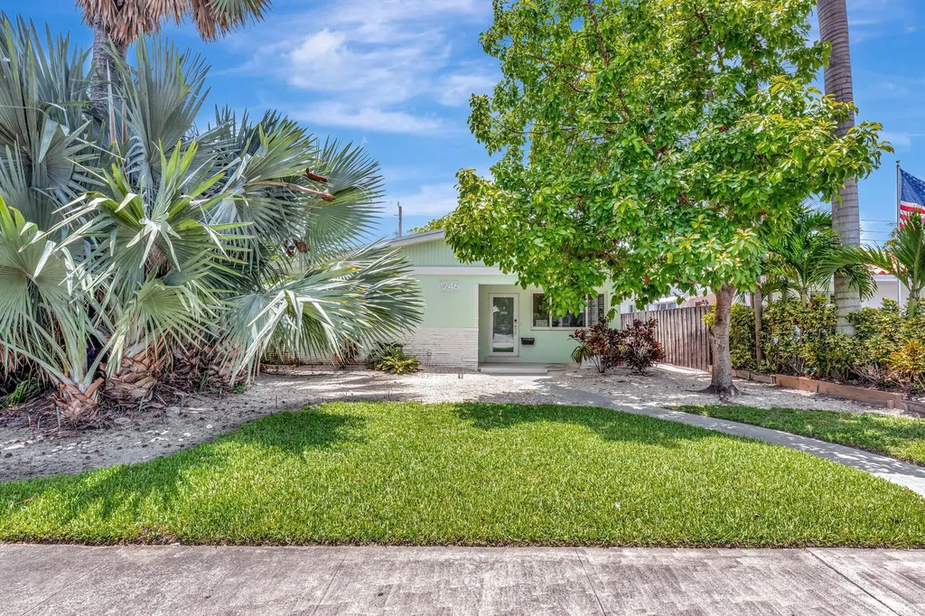 1246 Johnson Street Hollywood FL 33019