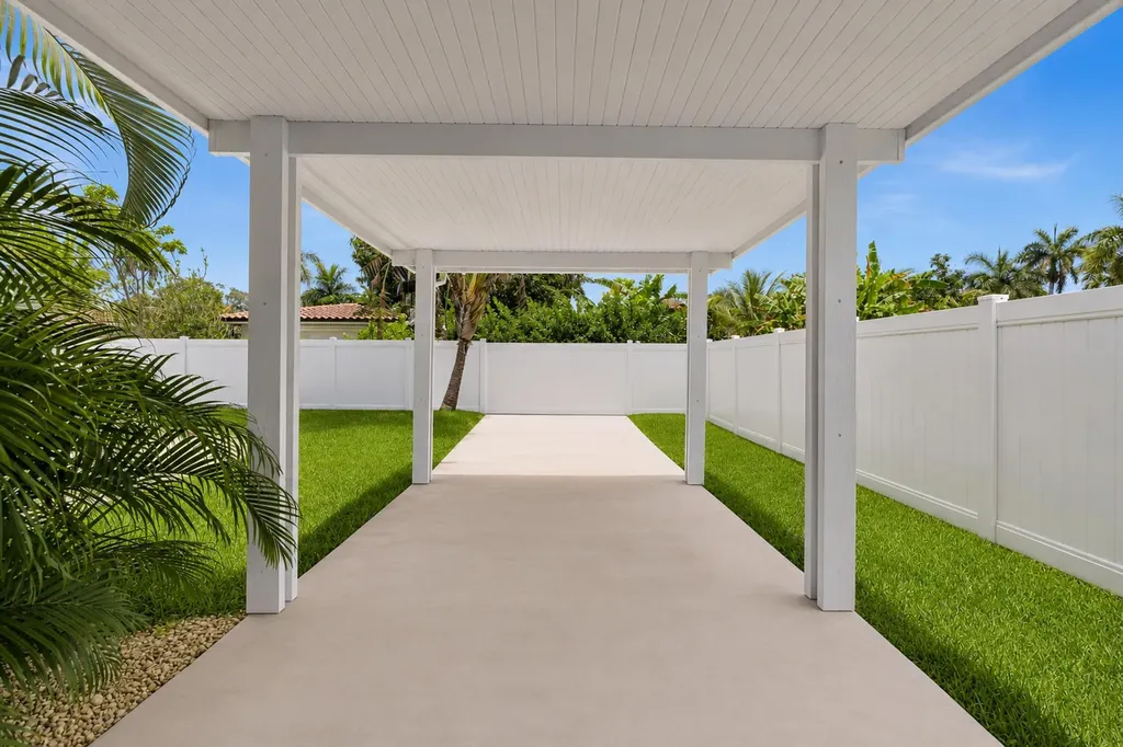 1527 Mayo Street Hollywood FL 33020