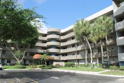 1100 Colony Point Circle Pembroke Pines FL 33026