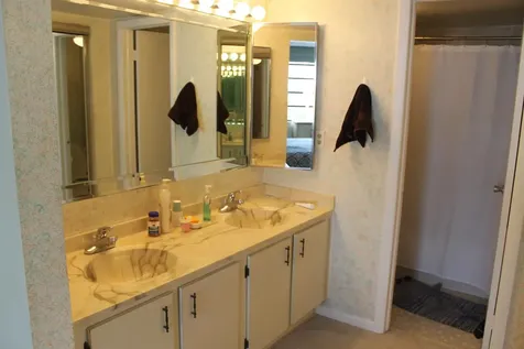 1100 Colony Point Circle Pembroke Pines FL 33026
