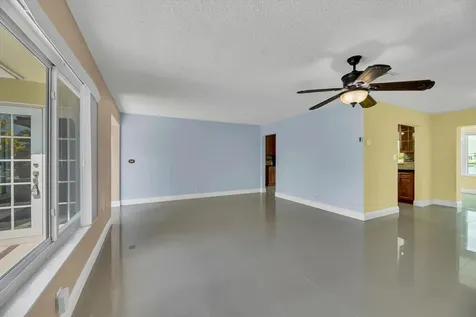 6705 NW 58th Court Tamarac FL 33321