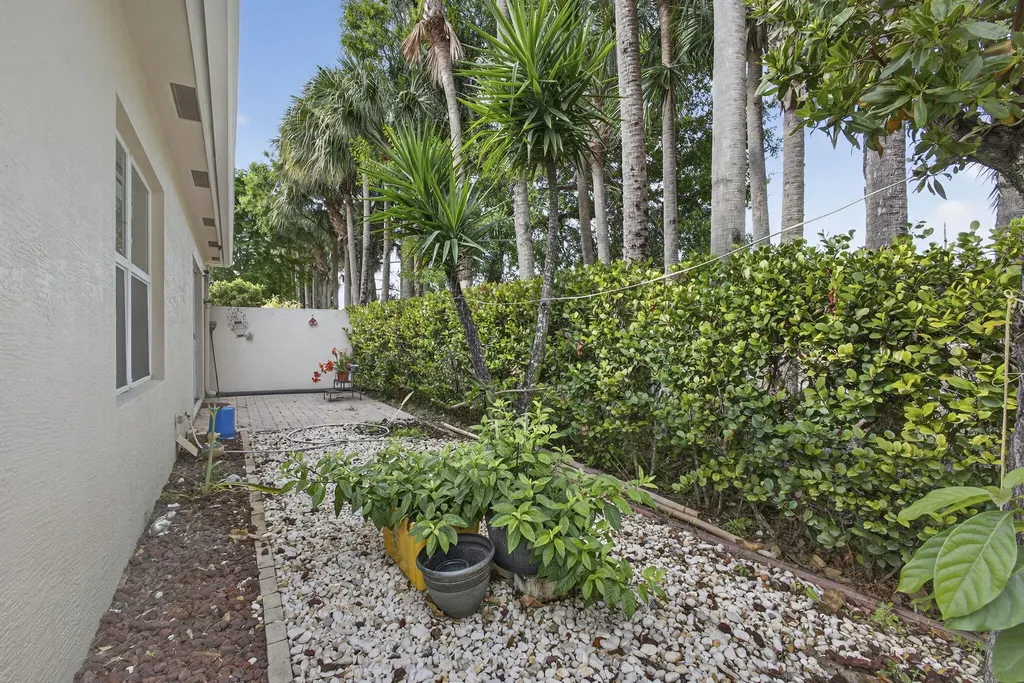 135 Atwell Drive West Palm Beach FL 33411