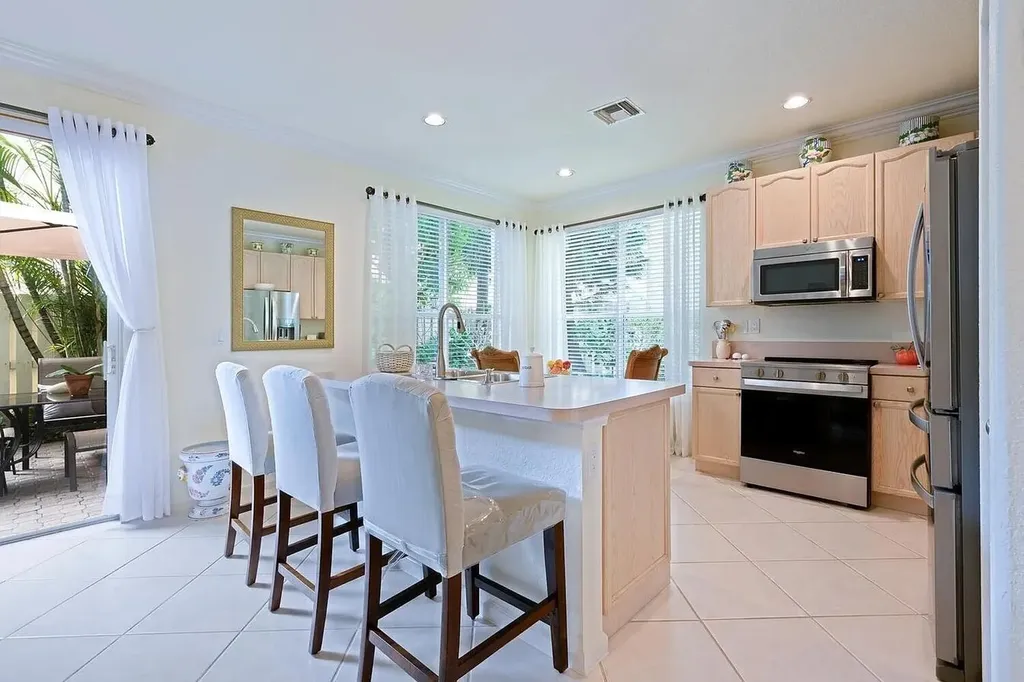 4156 Meade Way West Palm Beach FL 33409