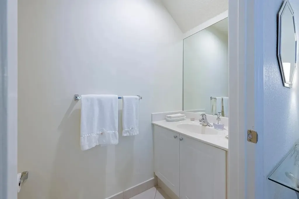 4156 Meade Way West Palm Beach FL 33409