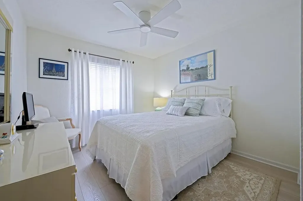 4156 Meade Way West Palm Beach FL 33409