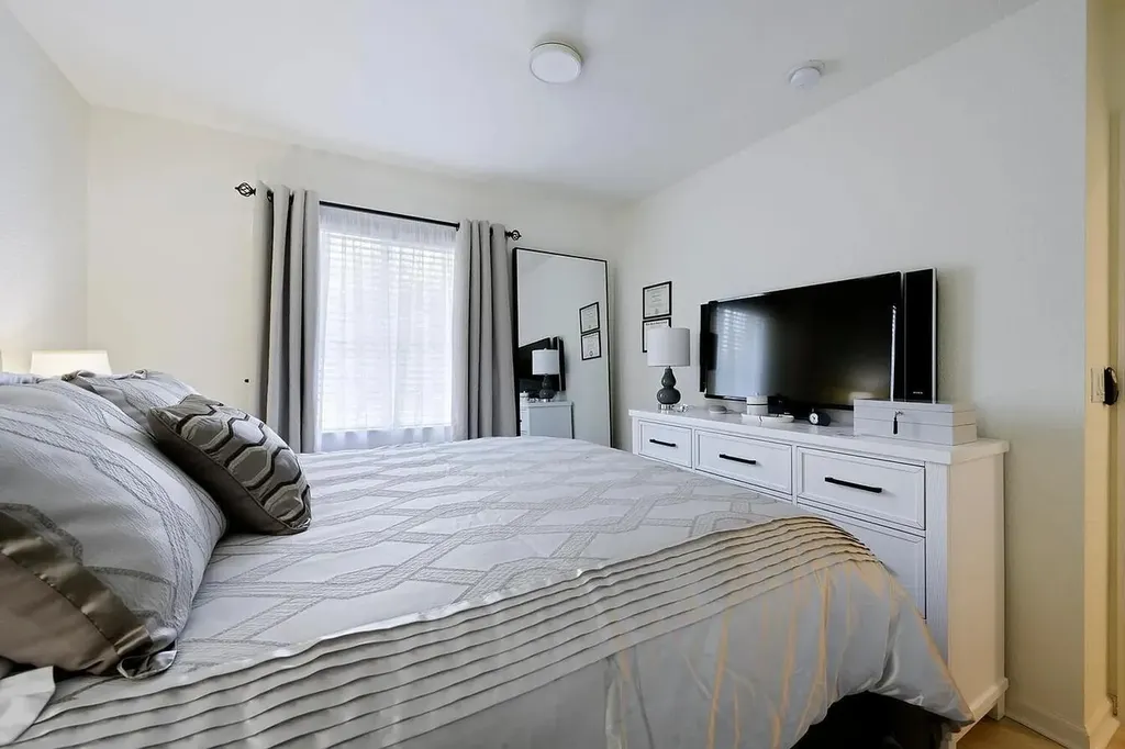 4156 Meade Way West Palm Beach FL 33409