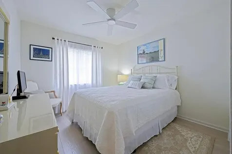 4156 Meade Way West Palm Beach FL 33409