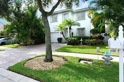 4156 Meade Way West Palm Beach FL 33409