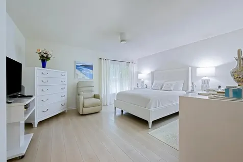 4156 Meade Way West Palm Beach FL 33409