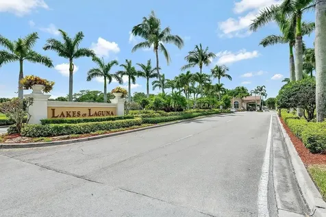 4156 Meade Way West Palm Beach FL 33409