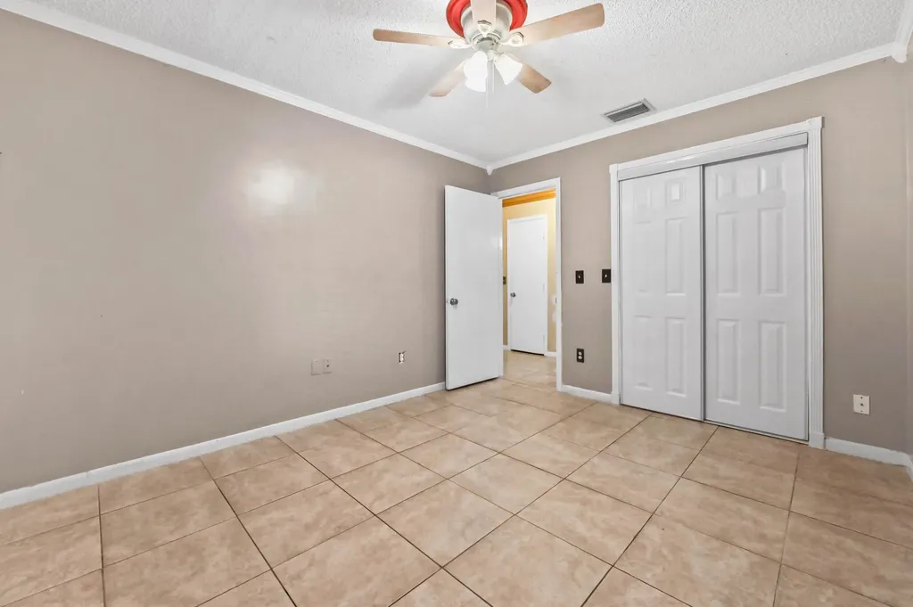 7898 Ridgewood Drive Lake Worth FL 33467