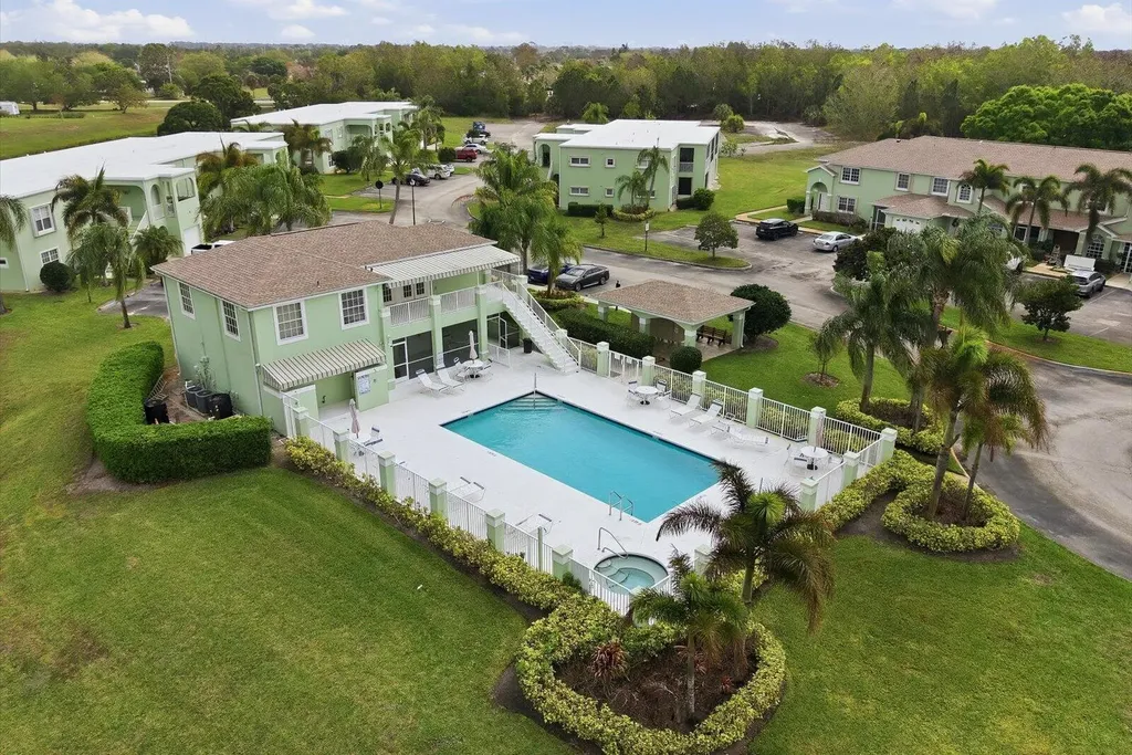 2074 SE Wild Meadow Circle Port St Lucie FL 34952