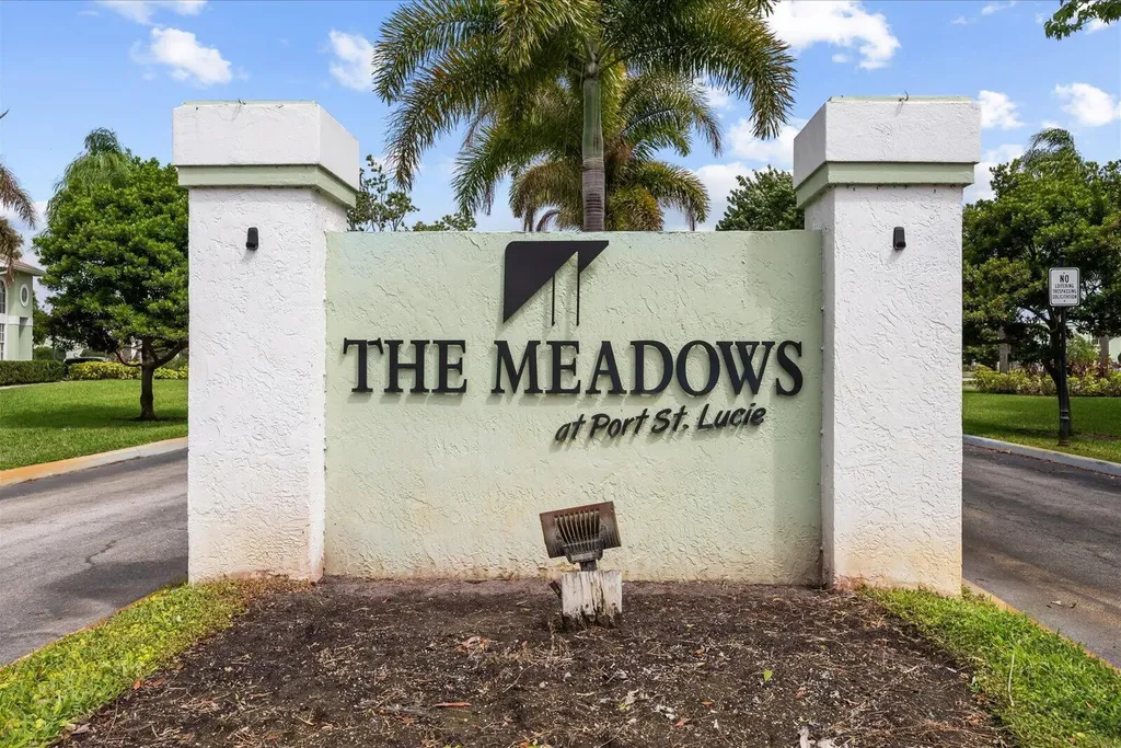 2074 SE Wild Meadow Circle Port St Lucie FL 34952