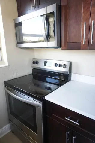 1601 W 37th Street Riviera Beach FL 33404