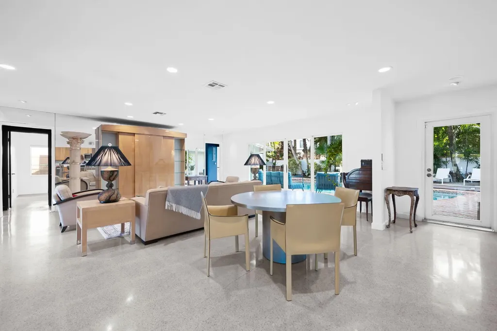 2809 NE 25th Street Fort Lauderdale FL 33305