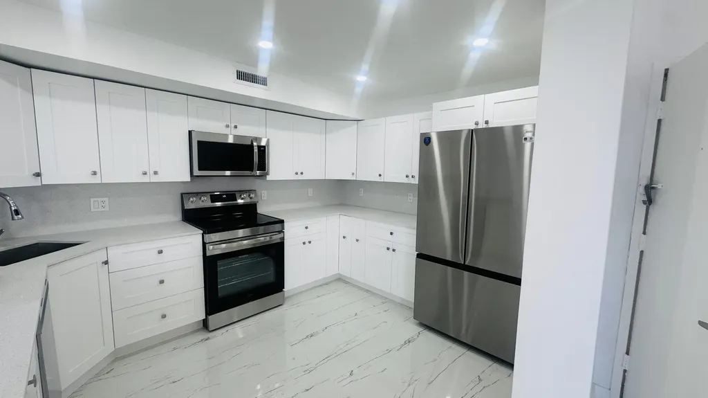 1600 S Ocean Drive Hollywood FL 33019