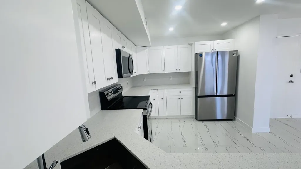 1600 S Ocean Drive Hollywood FL 33019
