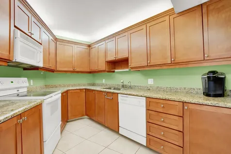 5420 N Ocean Drive Singer Island FL 33404