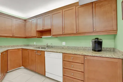 5420 N Ocean Drive Singer Island FL 33404