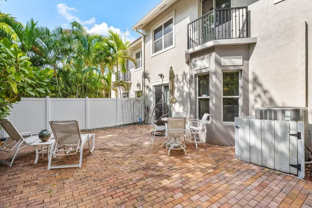 1875 Highland Grove Drive Delray Beach FL 33445