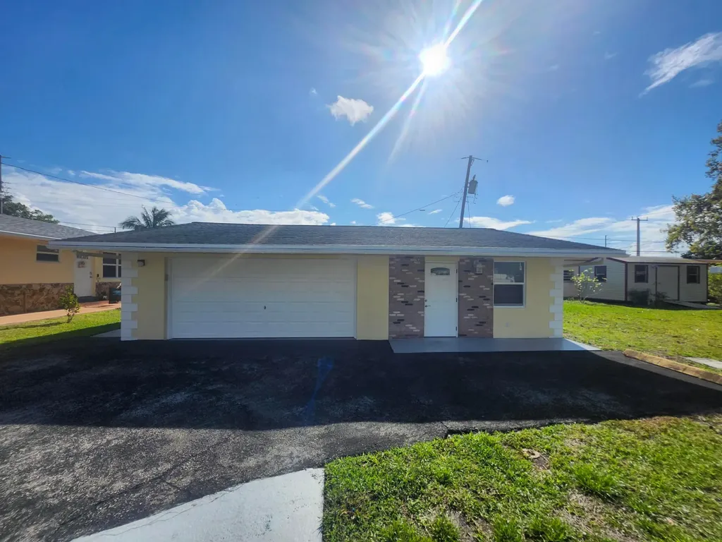 511 N 60th Way Hollywood FL 33024