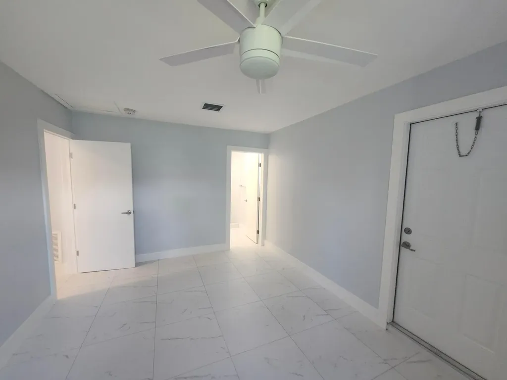 511 N 60th Way Hollywood FL 33024