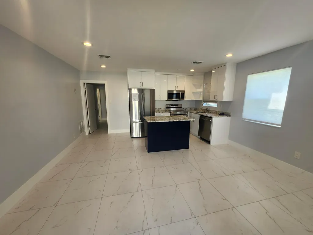 511 N 60th Way Hollywood FL 33024