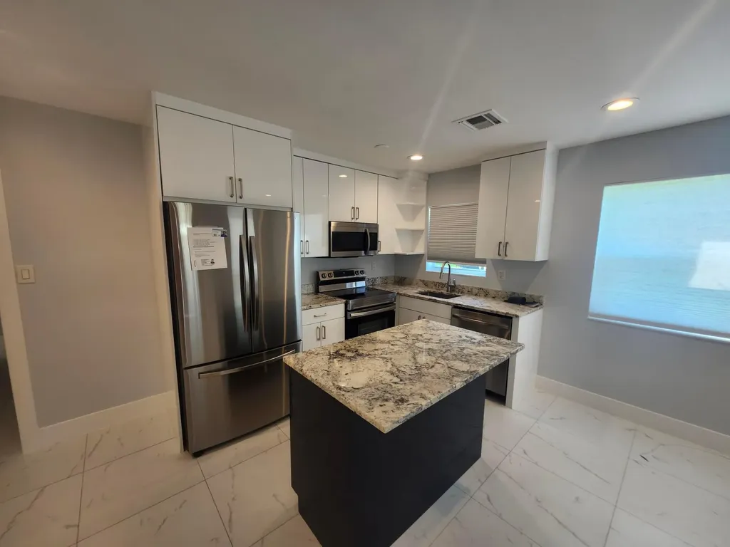511 N 60th Way Hollywood FL 33024