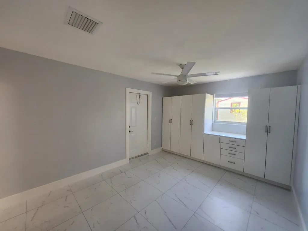 511 N 60th Way Hollywood FL 33024