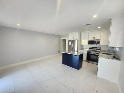 511 N 60th Way Hollywood FL 33024